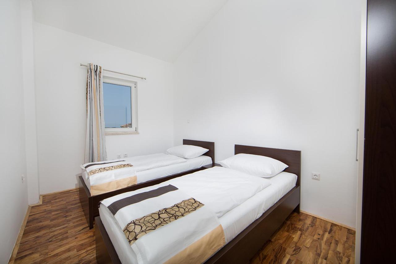 Apartmani Residence Jana Tar-Vabriga Buitenkant foto
