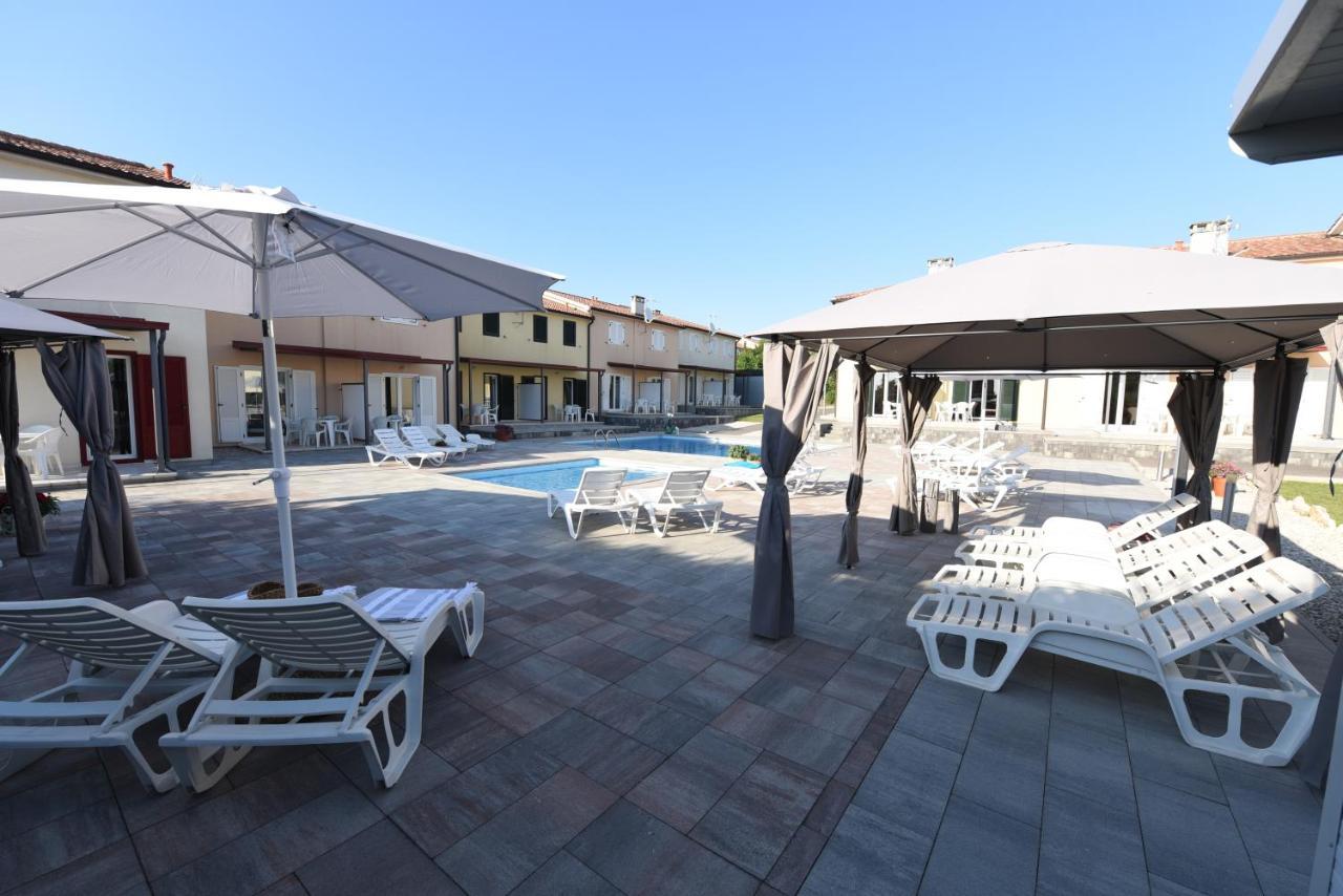 Apartmani Residence Jana Tar-Vabriga Buitenkant foto